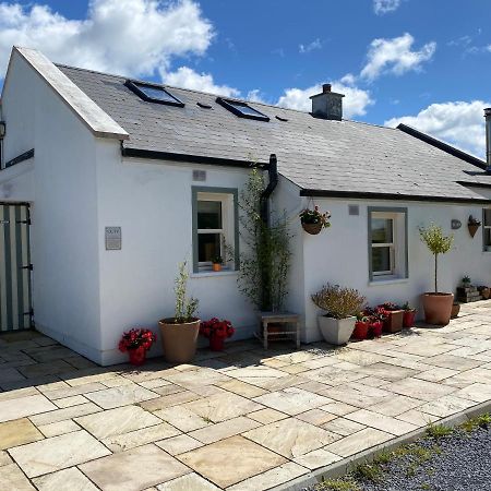Galway Coast Cottages บาร์นา ภายนอก รูปภาพ